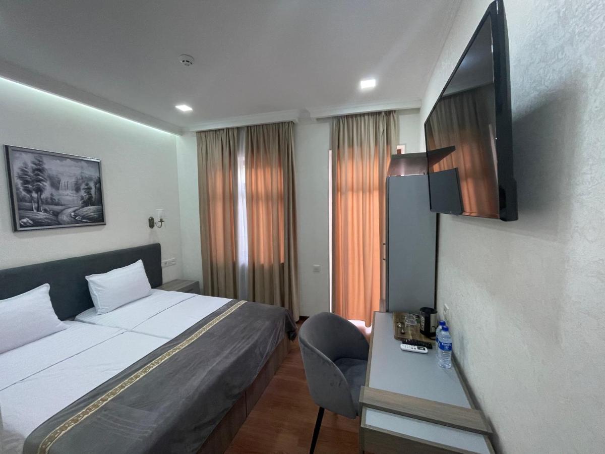 Registon Saroy Hotel Samarkand Exterior foto