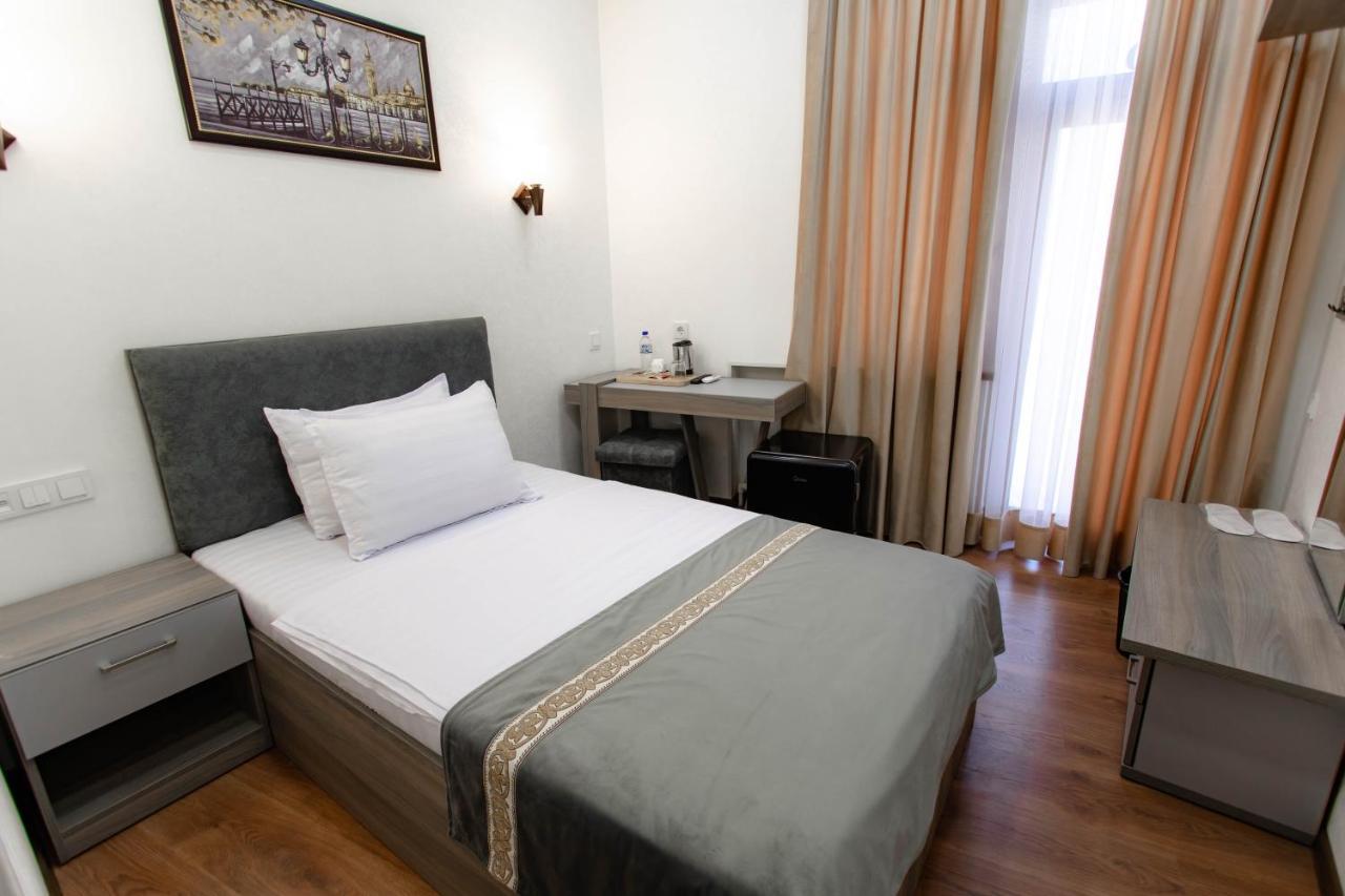 Registon Saroy Hotel Samarkand Exterior foto