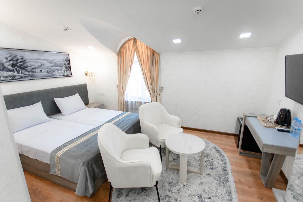 Registon Saroy Hotel Samarkand Exterior foto