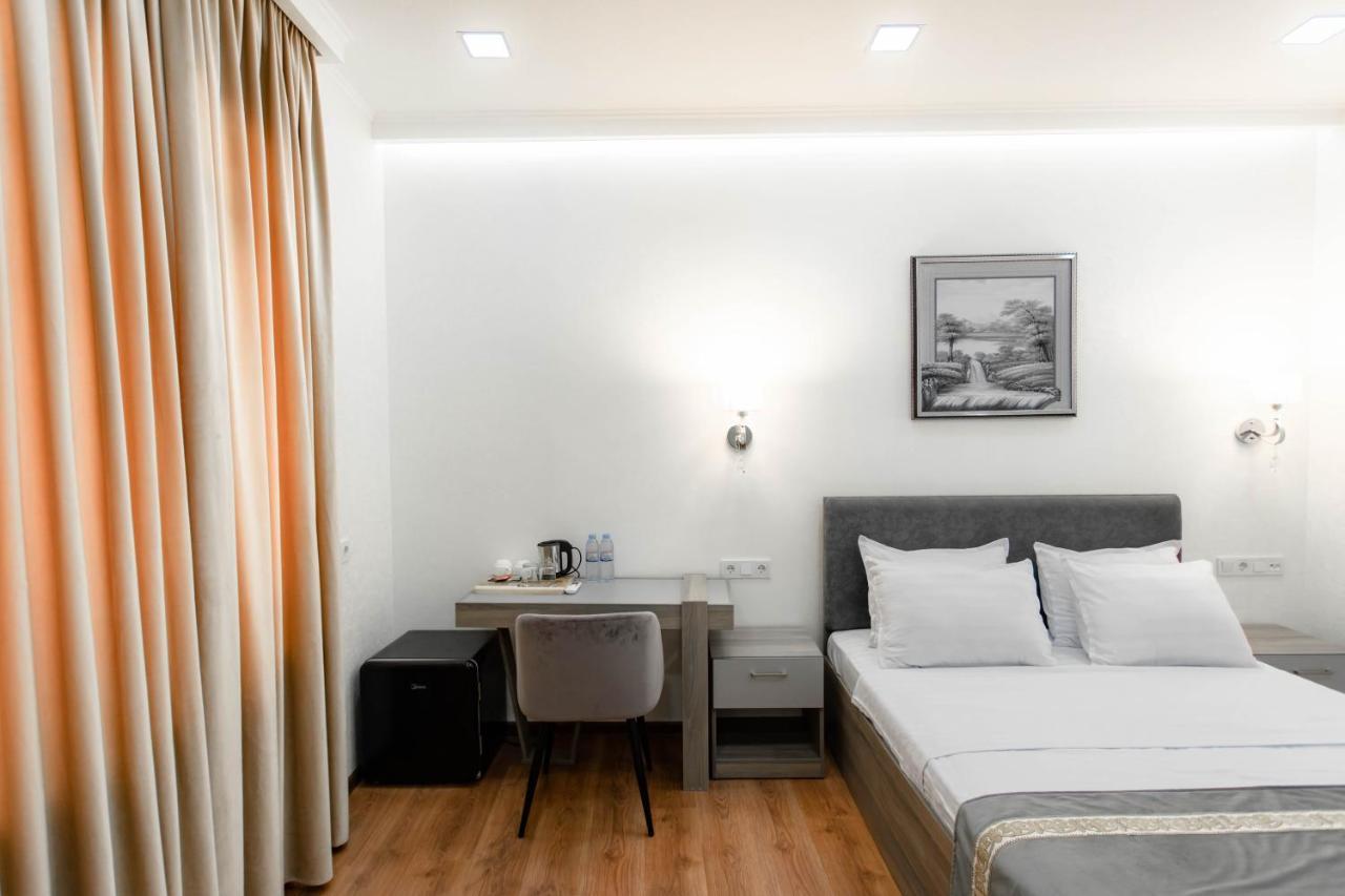 Registon Saroy Hotel Samarkand Exterior foto
