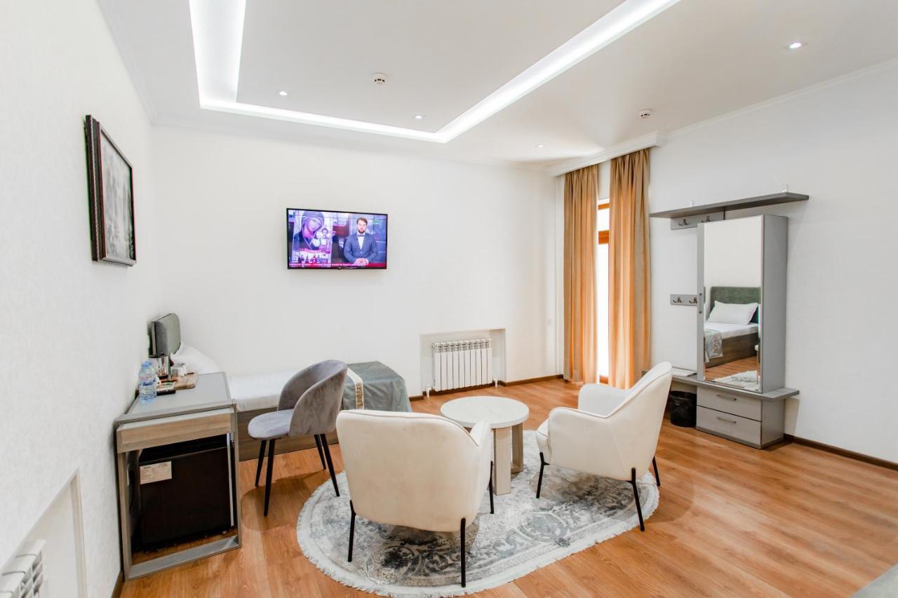 Registon Saroy Hotel Samarkand Exterior foto