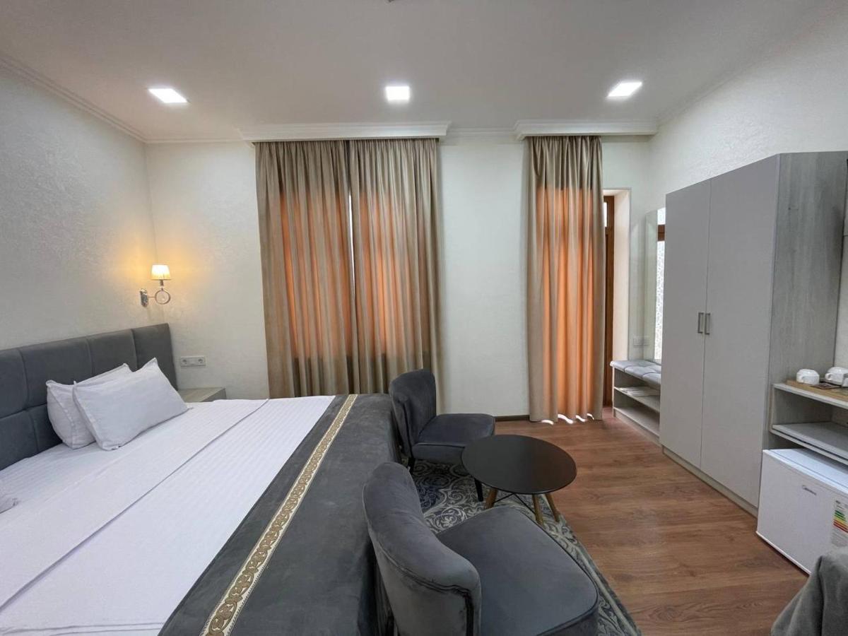 Registon Saroy Hotel Samarkand Exterior foto