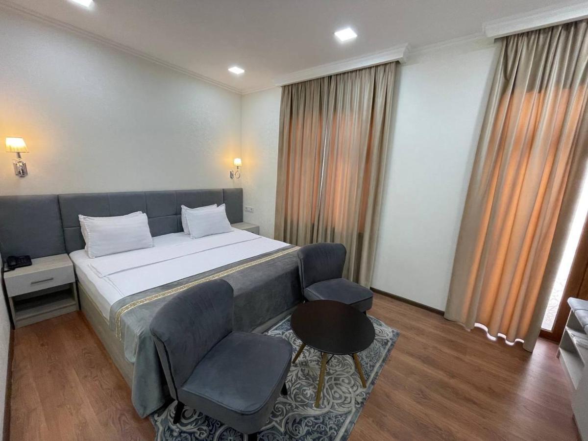 Registon Saroy Hotel Samarkand Exterior foto